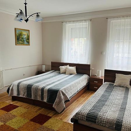 Huerkecz Apartmanhaz Heviz Exterior photo