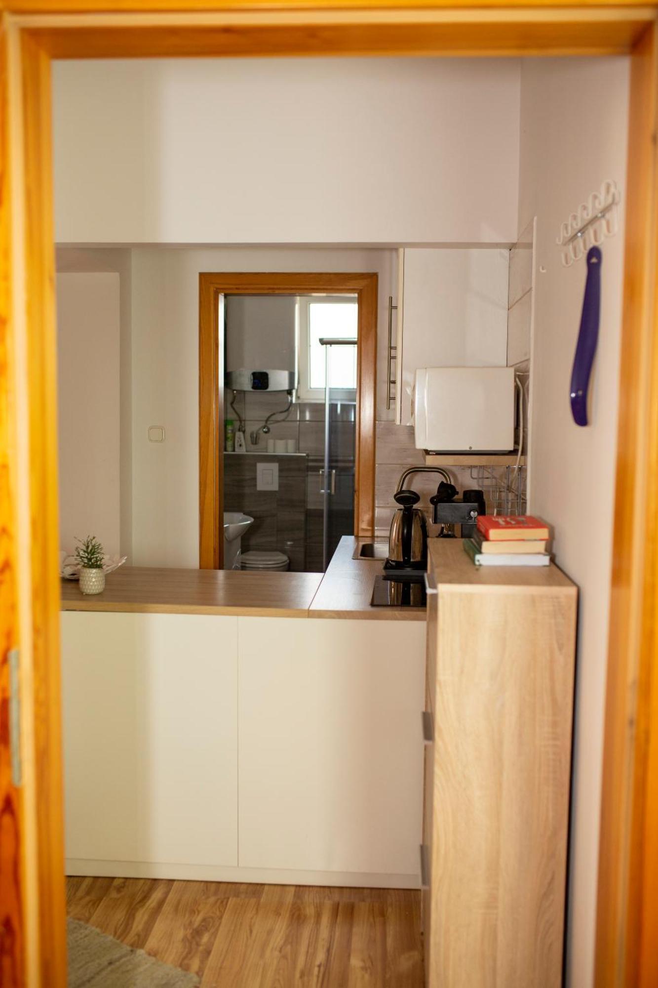 Huerkecz Apartmanhaz Heviz Exterior photo